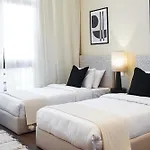 2Br Apartment Cfc Aura Living