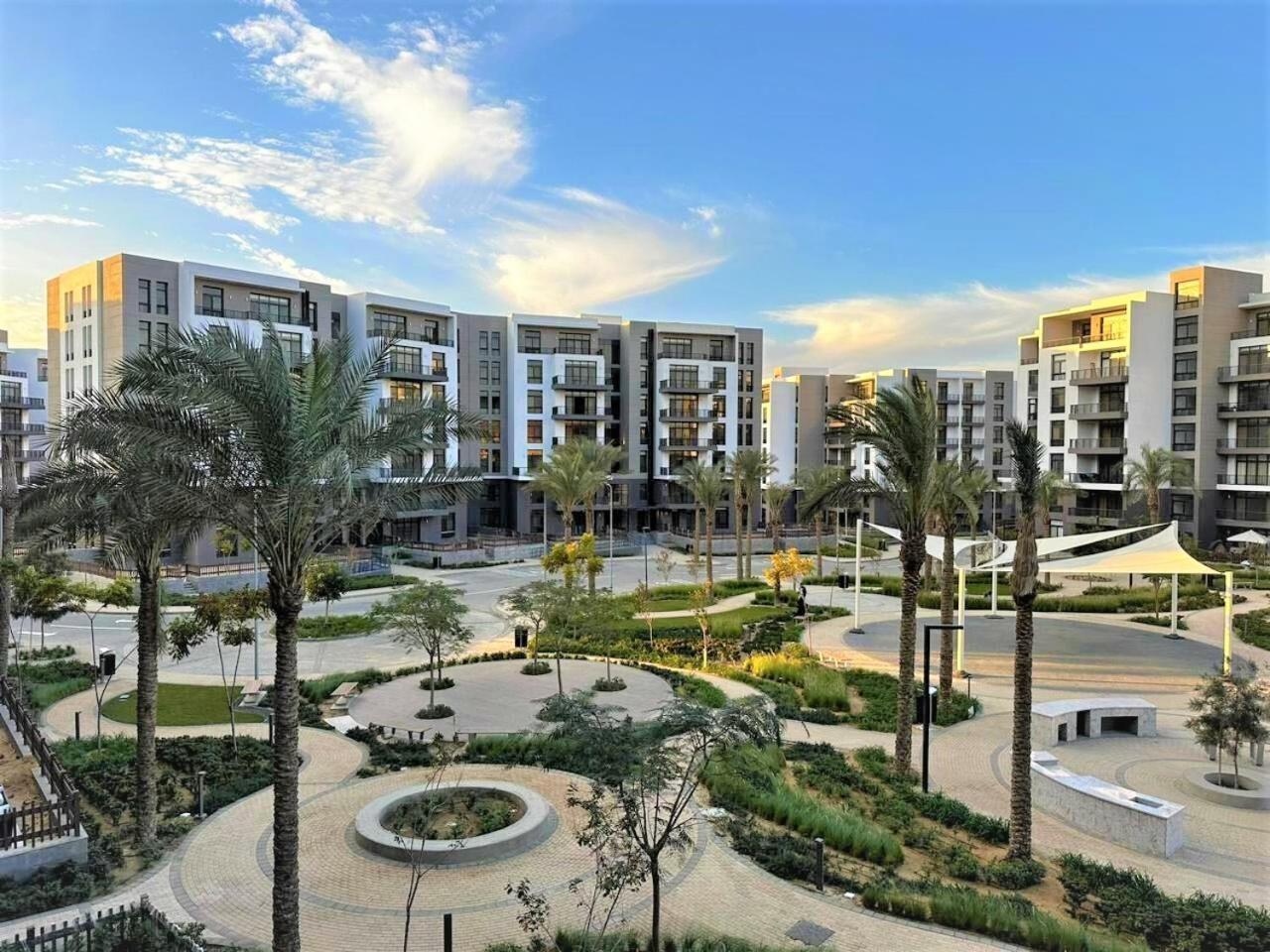2br Cfc Aura Living